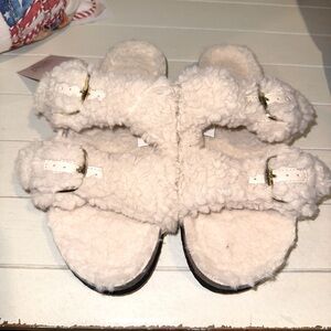 Auden NWT Faux Fur Cream Slide In Double Buckle Slippers‎ w/ Cork Like Bottoms
